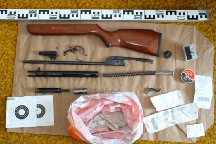 Előzetesben a Székesfehérváron légpuskával emberekre lövöldöző férfi