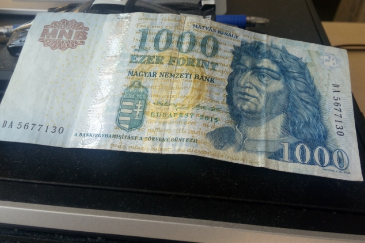 Már kicserélődött az ezer forintos bankjegyek több mint fele