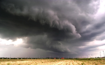 Vihar - Csaknem ötven lakóházban tett kárt a zivatar 