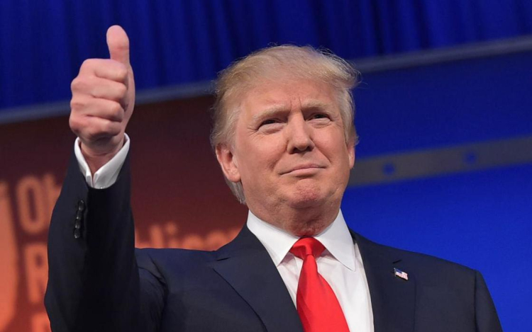 Donald Trump új vezetőt jelöl az amerikai hírszerzés csúcsszervezetének élére