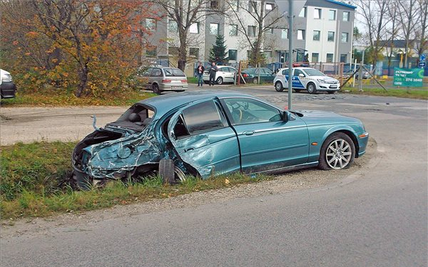 Igazoltatás elől menekült egy autós Budapesten