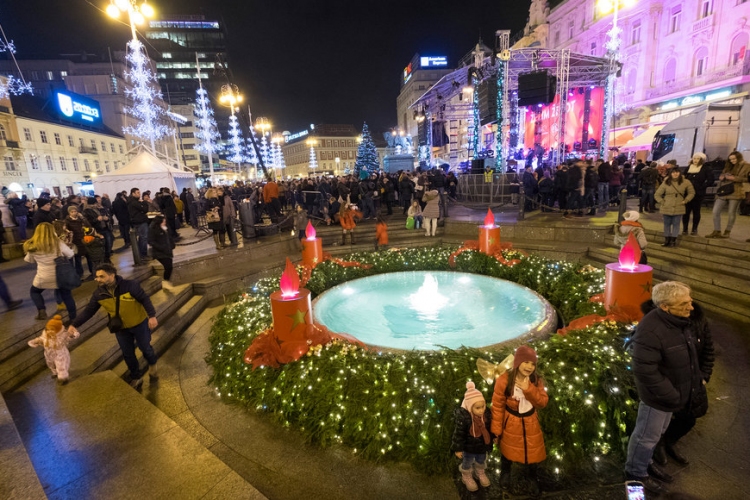 Újra Zágráb nyerte el a legszebb karácsonyi vásár címet Európában