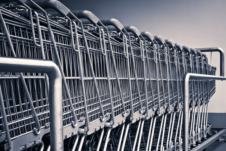 Csalók hirdetnek nyereményjátékot az egyik áruházlánc nevében