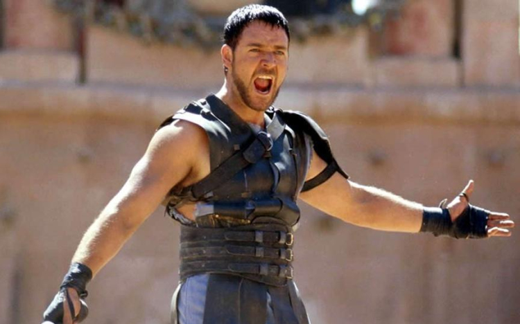 Szép összegért kelt el Russell Crowe Gladiátor-páncélja