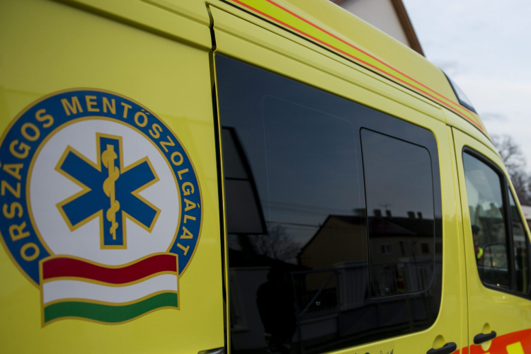 Meghalt egy buszvezető Rábapatonánál