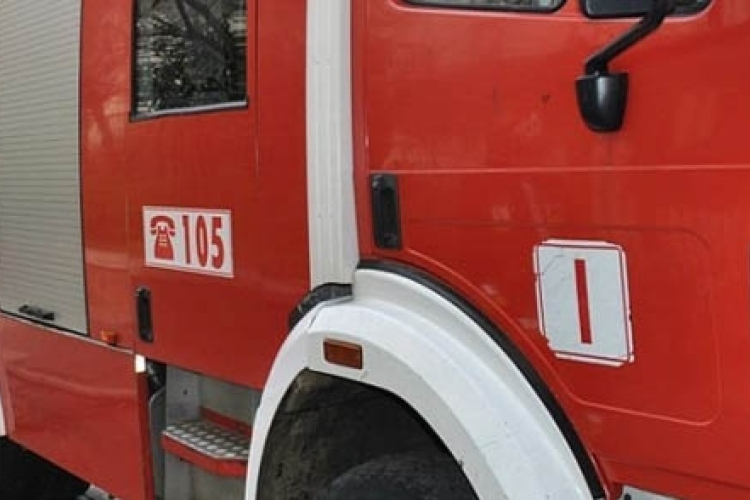 Kigyulladt egy üzemcsarnok a beregi Tarpa közelében