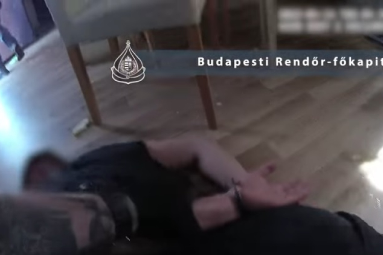 Paplan és párna között próbált elbújni a többszörösen körözött bűnöző