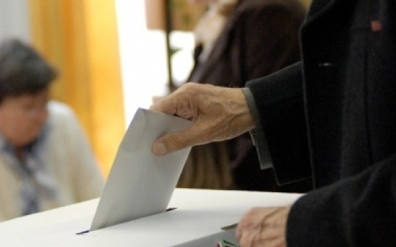 A hivatalos végeredmény is a Szerb Haladó Párt elsöprő győzelmét erősítette meg