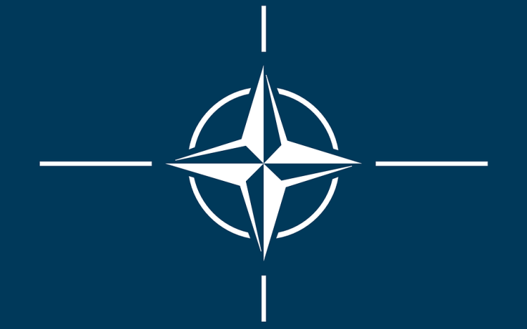 Donald Trump felvetette a NATO kibővítését közel-keleti országokkal