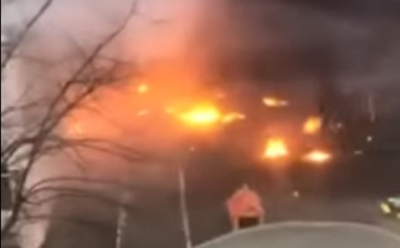 Helikopter zuhant egy óvodára Kijevben, az ukrán belügyminiszter és több gyerek is meghalt