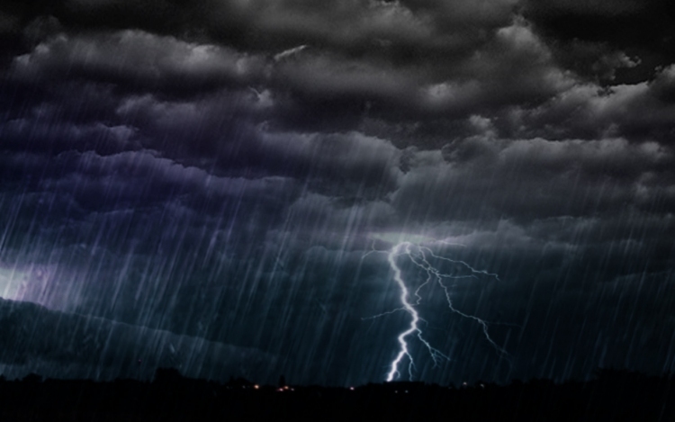 Negyvenezer ügyfélnél okozott áramszünetet a vihar a Dél-Alföldön