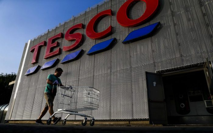 A szakszervezet felszólítja a Tescót a bértárgyalások folytatására