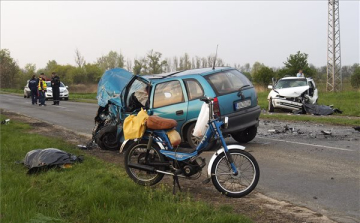 Súlyos autóbaleset Hódmezővásárhely közelében