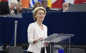 Von der Leyen: nagy aggodalomra adnak okot a vírusmutációk