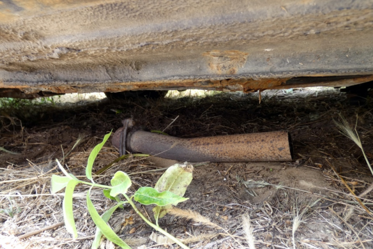 Több mint 100 katalizátor levágásával gyanúsítanak három férfit