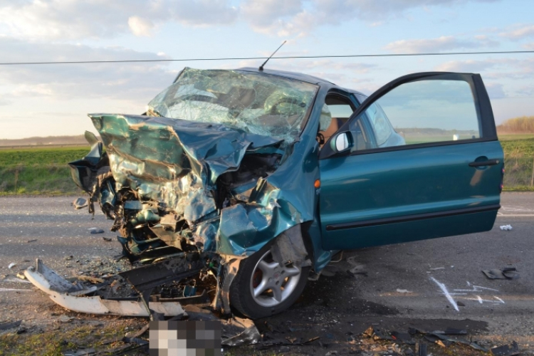 Hatan haltak meg az utakon a hosszú hétvégén