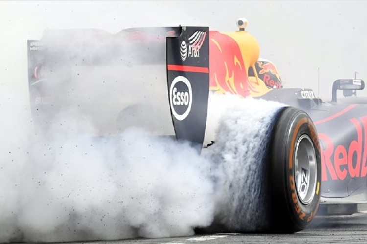 Nagy Futam - Kétszázötvenezer néző a budapesti autós parádén - FOTÓK