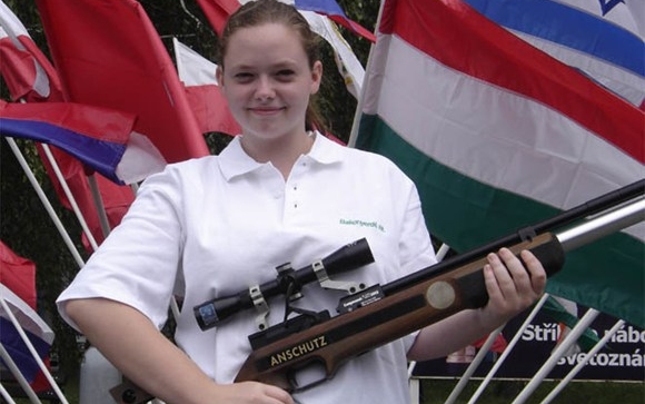 Légfegyveres Eb - Major Veronika aranyérmes a junior futócéllövők között