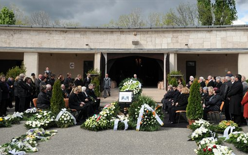 Elbúcsúztatták Szabó Gyula színművészt