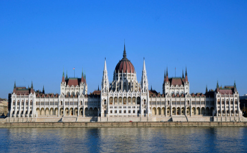 MSZP: összegyűltek az aláírások az Országgyűlés rendkívüli ülésének összehívásához